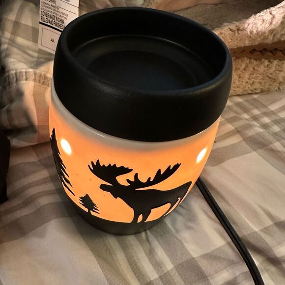 Scentsy Retired Yukon Moose Woods Trees Silhouette Wax Warmer Regular Size EUC - Picture 6 of 8